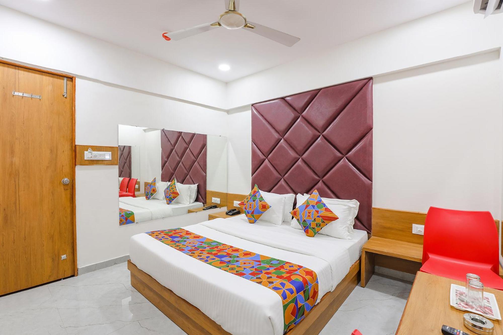 Fabhotel Crystal I - Gandhinagar Exterior photo